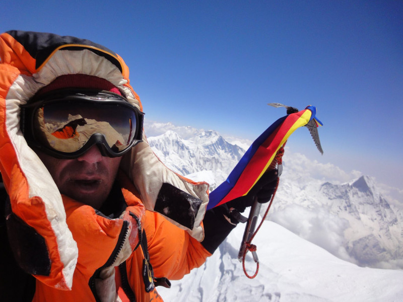 play piano Related beam Horia Colibășanu a urcat pe Everest fără oxigen suplimentar sau șerpași |  Digi24