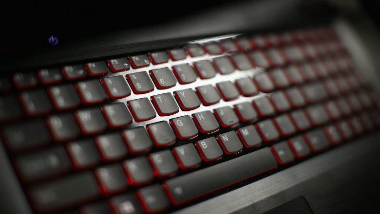 tastatura computer laptop - GettyImages - 17 august 2015