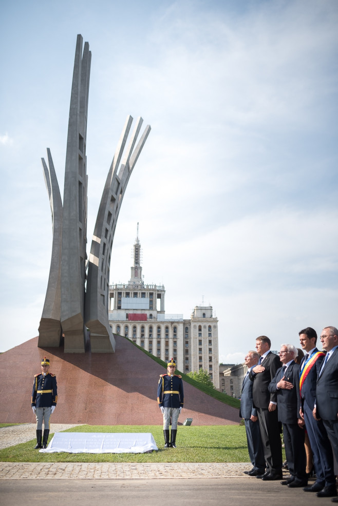 inaugurarea monumentului aripi 4-presidency.ro
