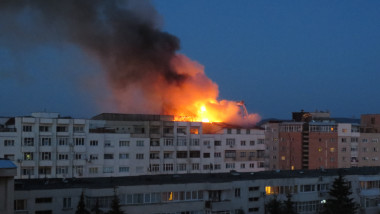 incendiu bacau noi-1