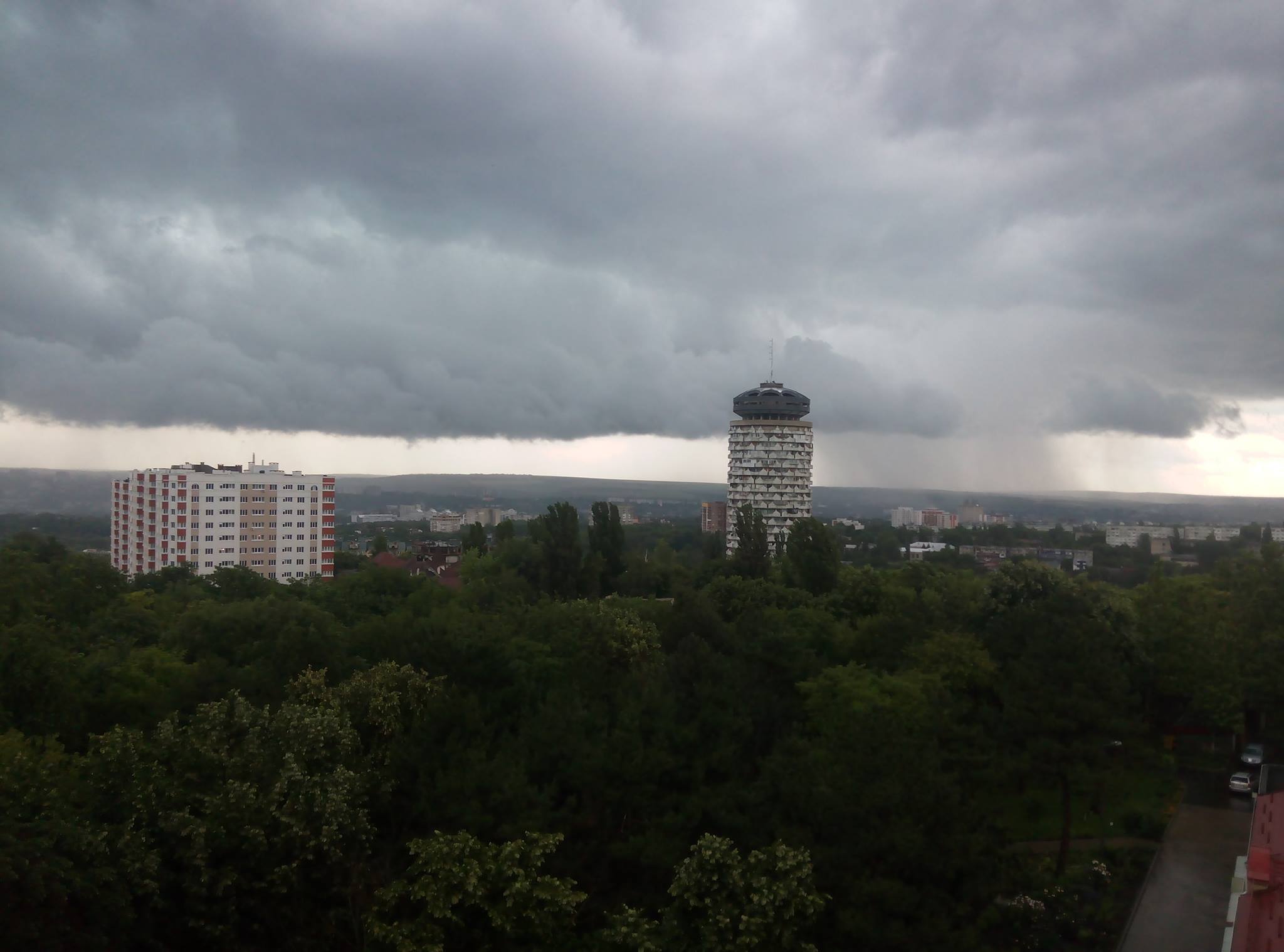 chisinau intemperii - agora