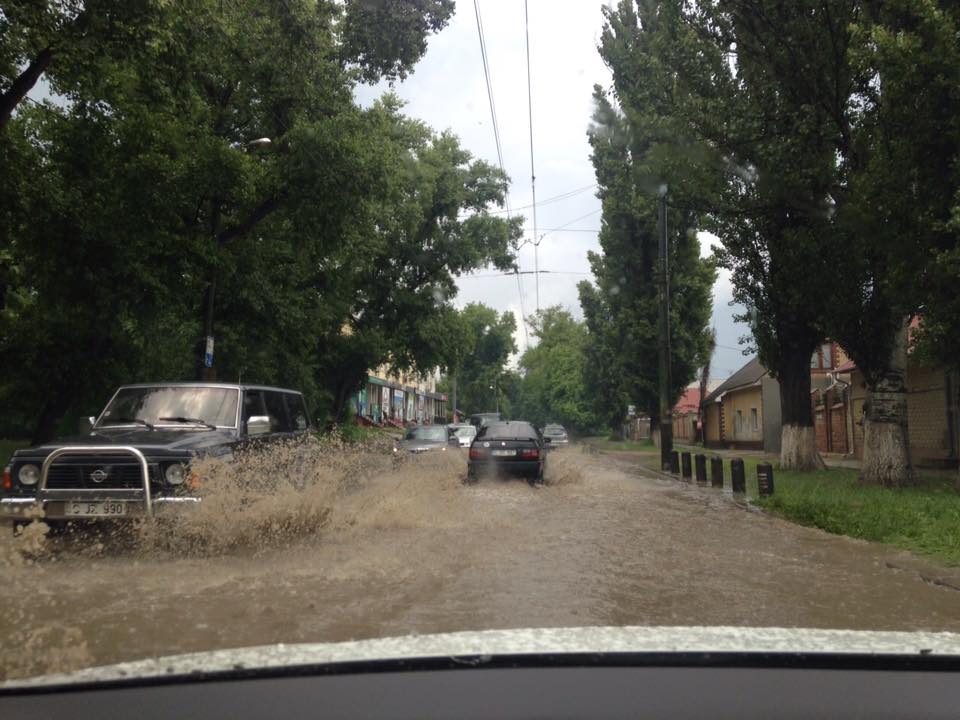ploaie chisinau - moldova mea instagram