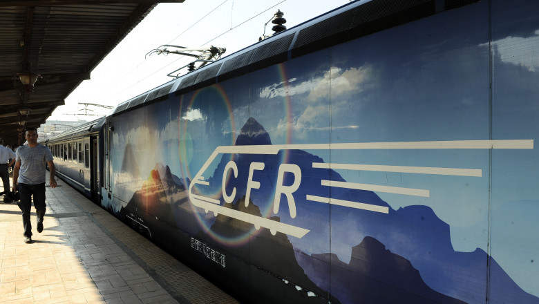 Tren CFR Gara de Nord agerpres 7833394