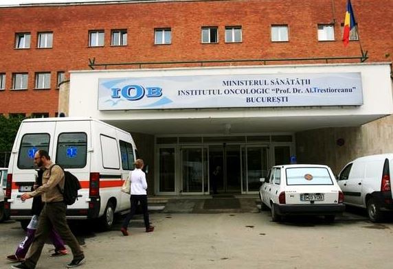 Bolnavii de cancer la plămâni au fost trimiși acasă de Institutul Oncologic București, din lipsă de medicamente