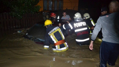 ISU pompieri inundatii MAI FB