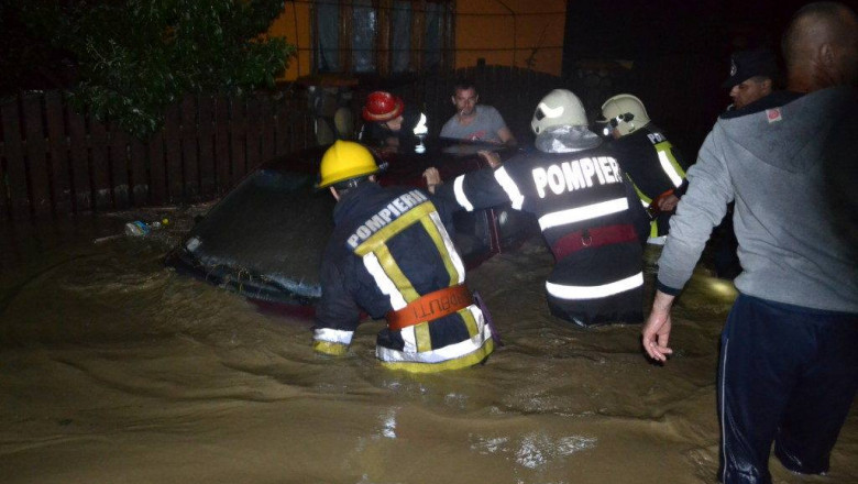 ISU pompieri inundatii MAI FB-1
