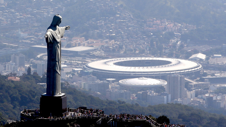 Statuie Iisus si stadion olimpic Rio Brazilia GettyImages-545077012