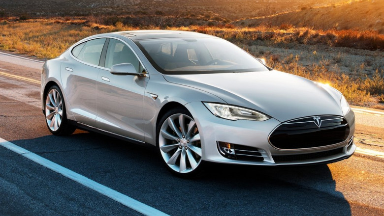 tesla model s-1