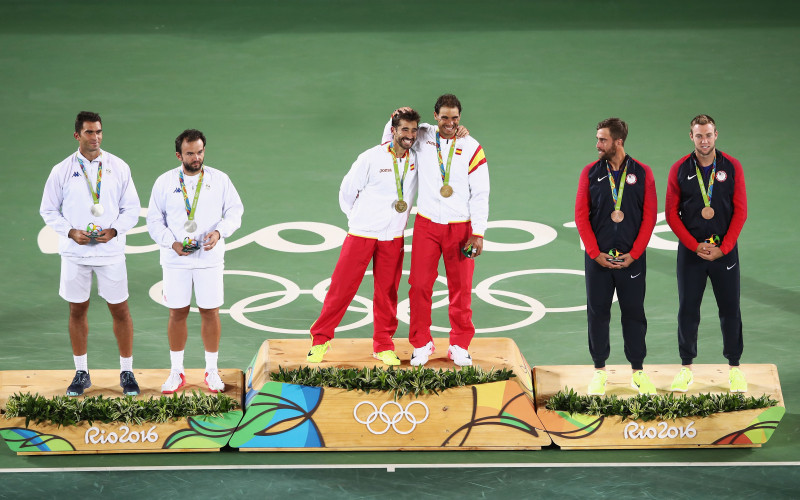 podium GettyImages-589025966