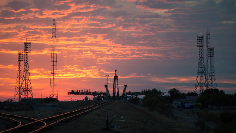 The Soyuz TMA-14M spacecraft is rolled out to the launch pad by train, Kzakhstan, Sep 2014
