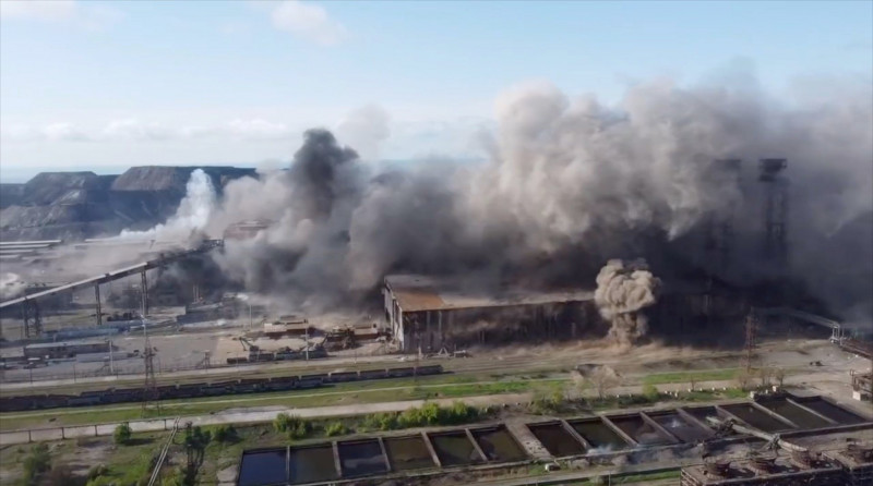 Shelling of Azovstal, Mariupol, Ukraine - 05 May 2022