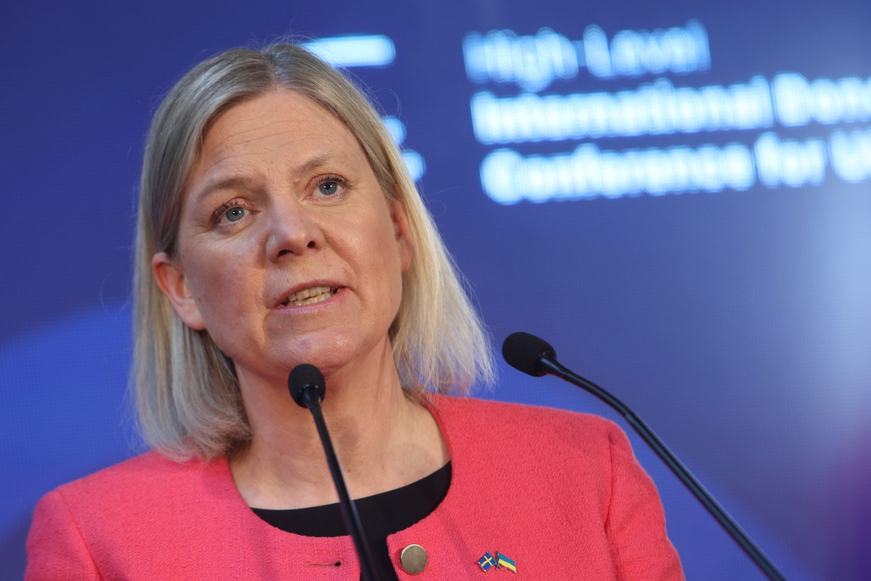 După Finlanda, și Suedia se pregătește să ceară aderarea la NATO. Cel mai mare partid al țării susține demersul