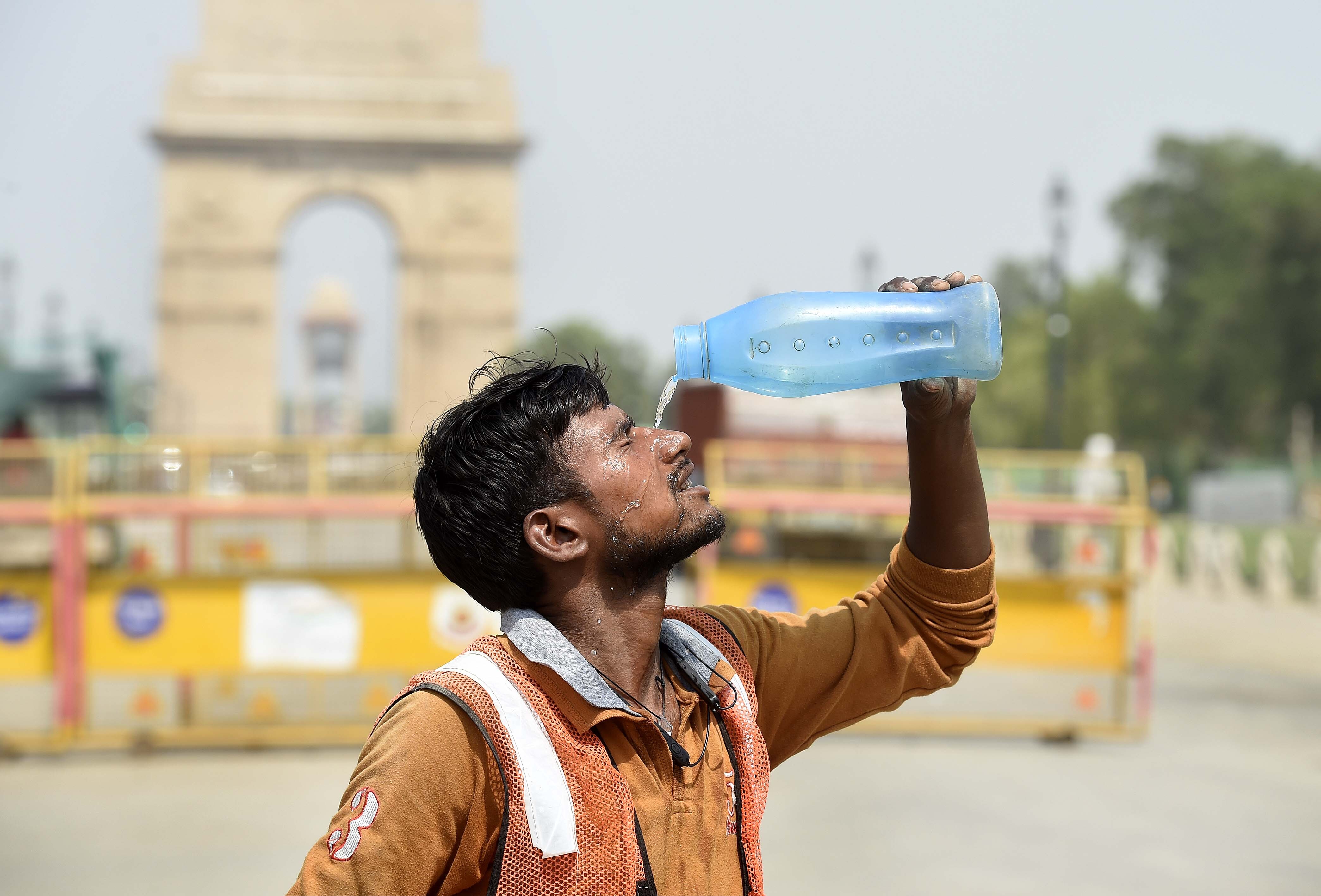 Val de căldură în India: S-au înregistrat aproape 50 de grade Celsius în New Delhi