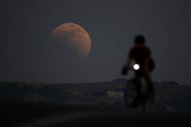 Los Angeles Lunar Eclipse