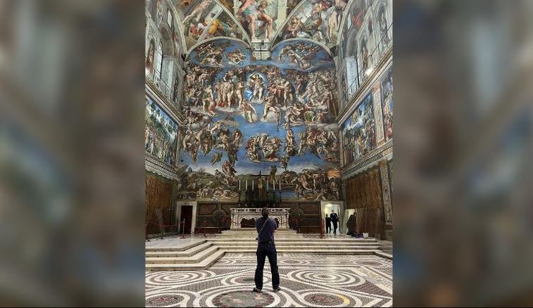 Actorul Jason Momoa și-a cerut scuze după ce a făcut poze în interiorul Capelei Sixtine, unde fotografiatul este interzis