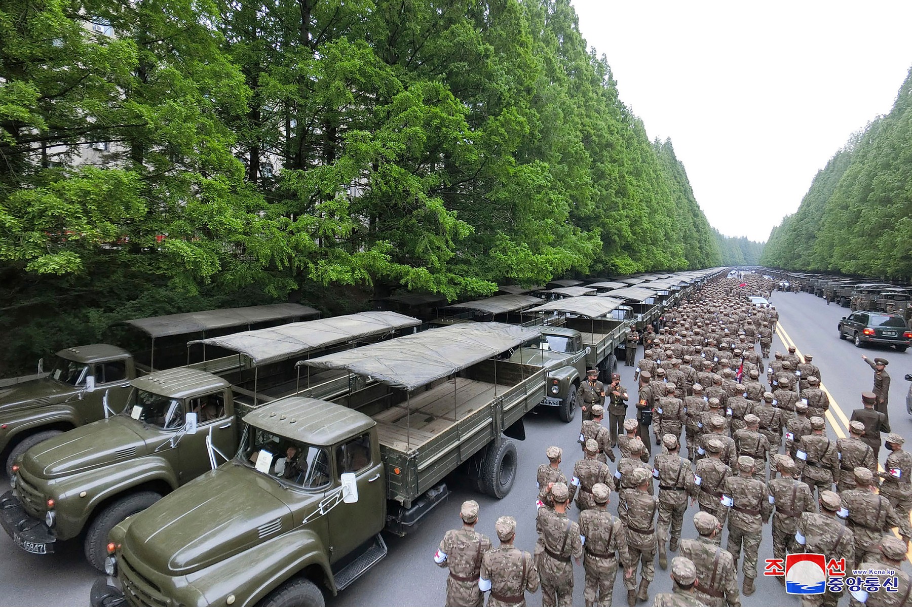 Coreea de Nord a mobilizat armata pentru a se „lupta” cu Covid-19
