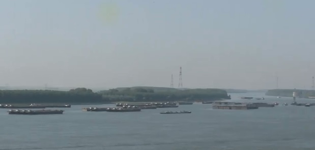 Imagini din portul Sulina, blocat de zeci de nave. Timpul de așteptare ajunge la câteva zile și amplifică problemele