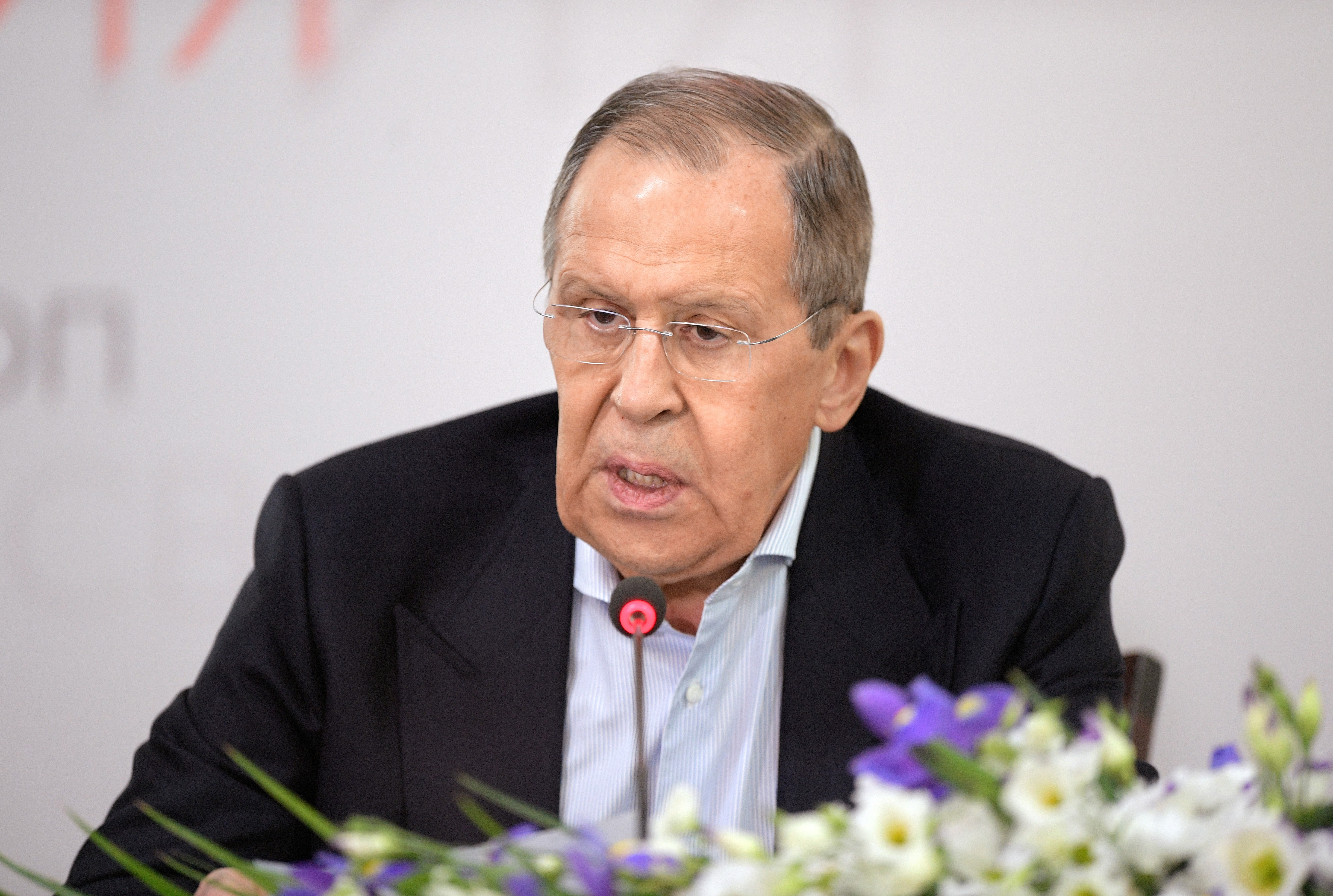 Lavrov spune că britanicii și marocanul condamnați la moarte de rebelii pro-ruși „au comis crime” în Donețk
