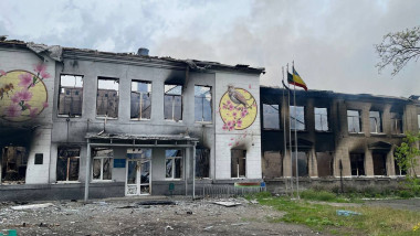 scoala ucraina fosfor nexta