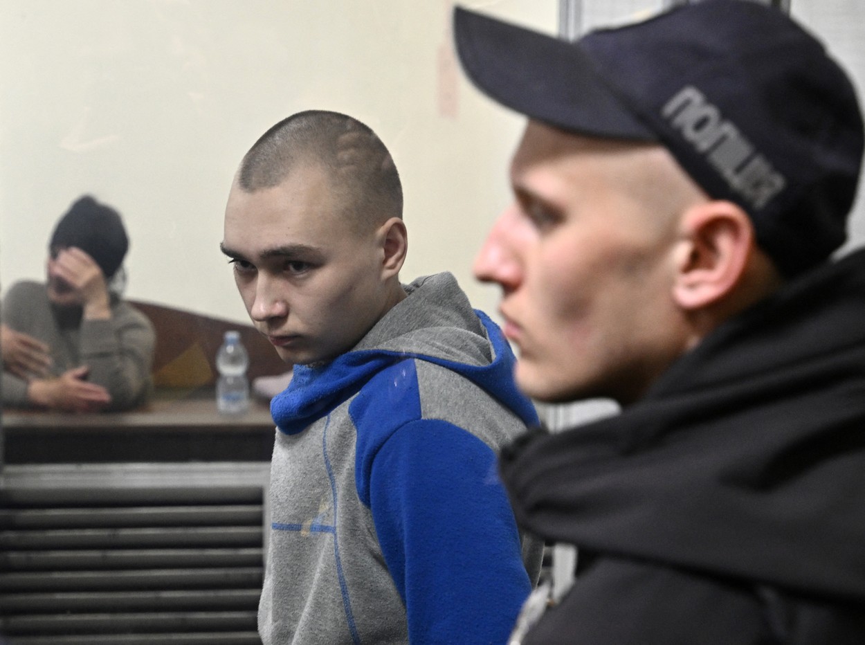 Primul soldat rus judecat pentru crime de război în Ucraina, condamnat la închisoare pe viață