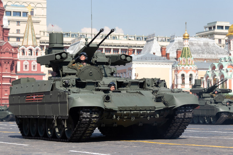„Terminatorul” rusesc, tancul cu care rușii vor să cucerească orașele din estul Ucrainei