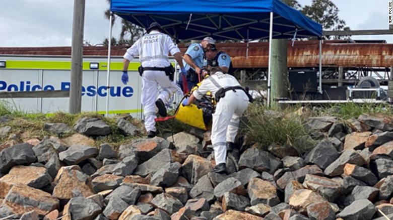 Cocaină de 14 milioane de dolari găsită pe malul unui râu, lângă cadavrul unui scafandru, în Australia