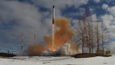 lansarea rachetei rusesti sarmat
