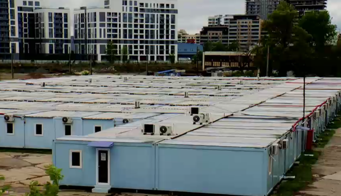 Statul la stat. Spitalul modular COVID de la Pipera, o pagubă de aproape 5 milioane de euro. „A fost doar o înșiruire de containere”