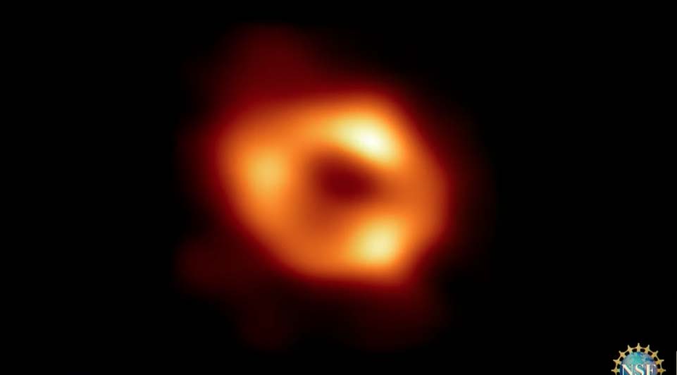 Am putea vedea explozia unei găuri negre în următorul deceniu. Concluziile unui studiu surprinzător