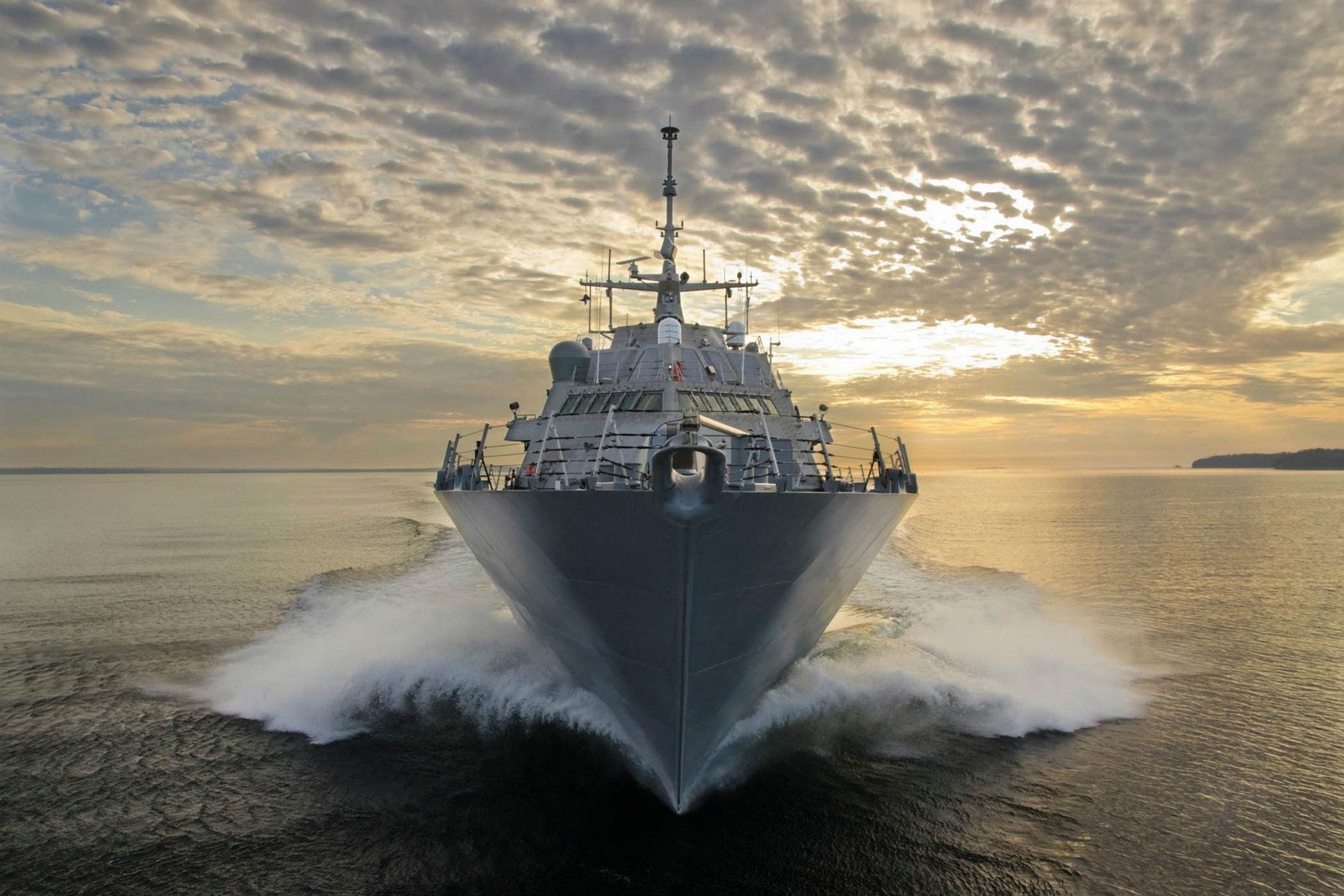 CNN: Unele dintre cele mai noi nave militare americane nu sunt pregătite pentru războiul modern, spune șeful marinei SUA