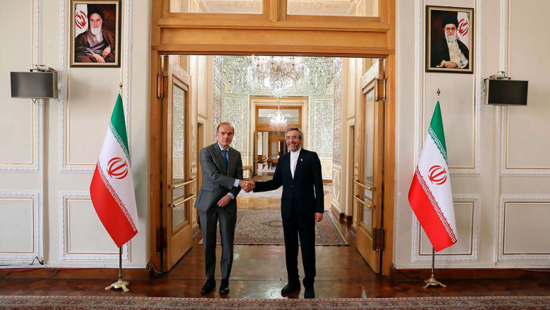 Enrique Mora, coordonatorul european pentru negocierile nucleare cu Iranul, într-o vizită oficială la Teheran.