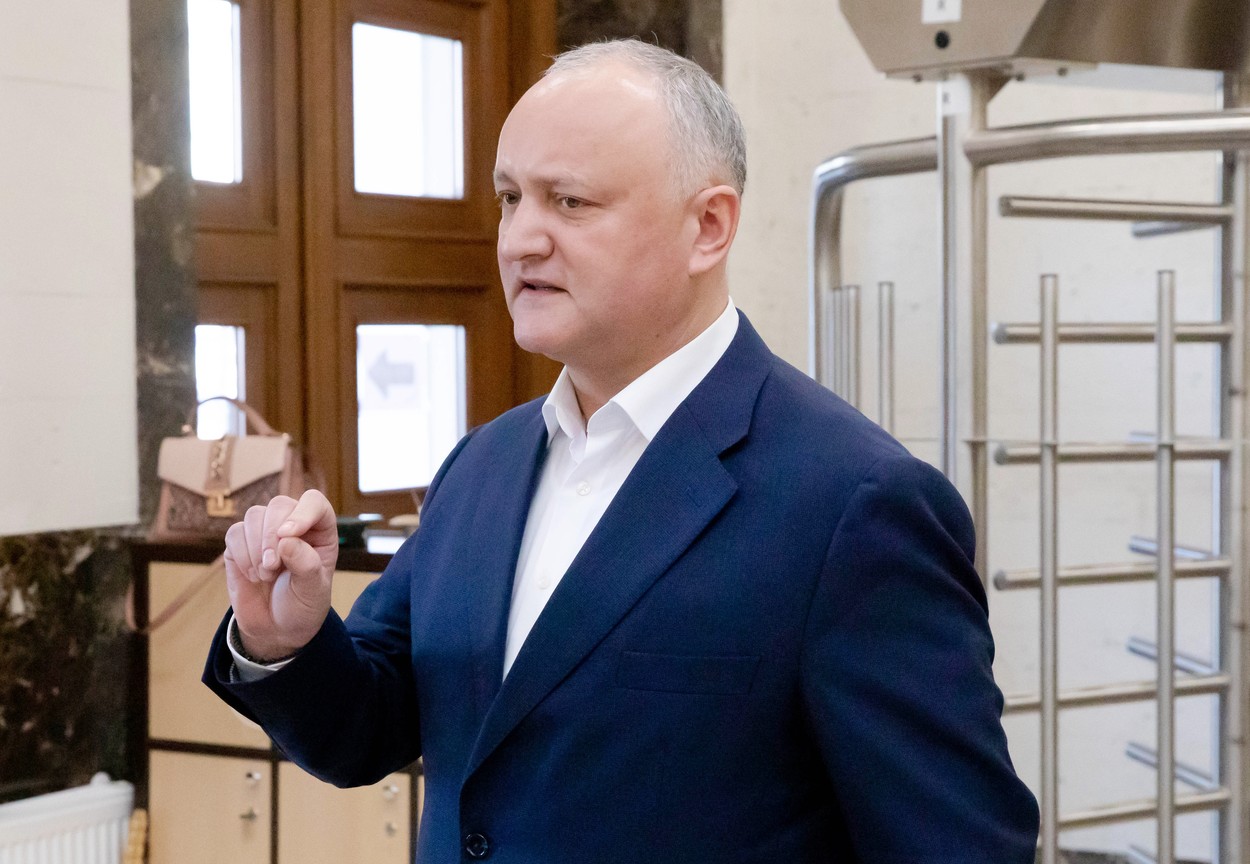 Fostul președinte al Rep. Moldova Igor Dodon a fost reținut într-un dosar penal de corupție și trădare de Patrie