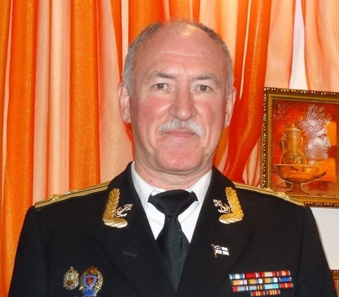 Un colonel rus a pierdut un laptop cu informații militare după o beție într-un bar