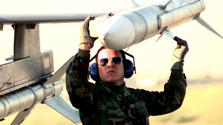 Racheta AIM-120-AMRAM