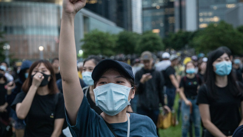 Prima Infrangere A Chinei In Hong Kong Controversata Lege Care A