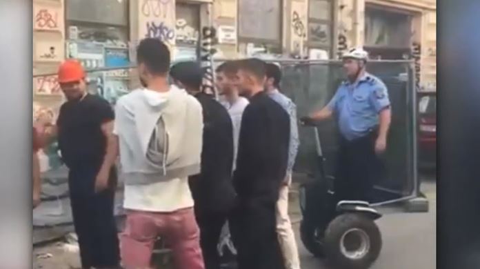 VIDEO - Moment inedit in Centrul Vechi din Bucuresti. Cum a ajuns un politist sa joace intr-un film cu Andi Vasluianu