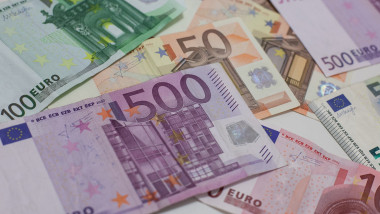 Finante-Bănci, euro