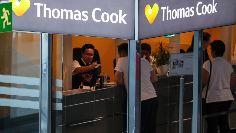 Thomas Cook Group tries to sell airline division