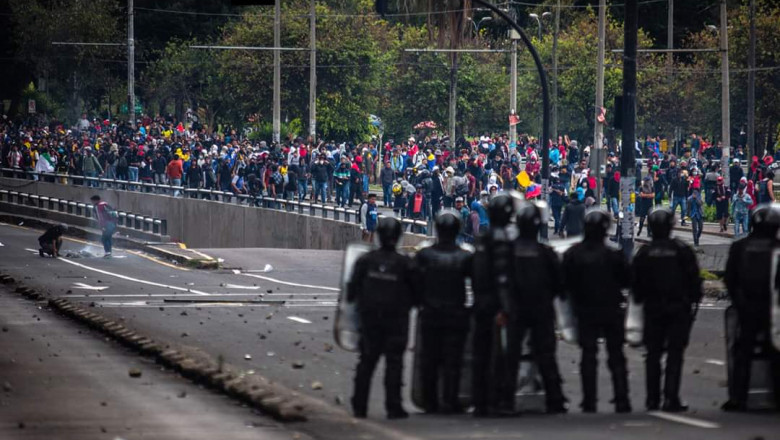 proteste-masive-violente-quito-ecuador-masuri-de-austeritate