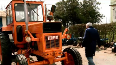 tractor vechi