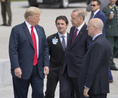 Erdogan îi acuză pe americani că nu şi-au îndeplinit angajamentele privind retragerea kurzilor din Siria