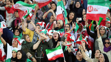 femeile din Iran, prima dată după 40 de ani pe stadion