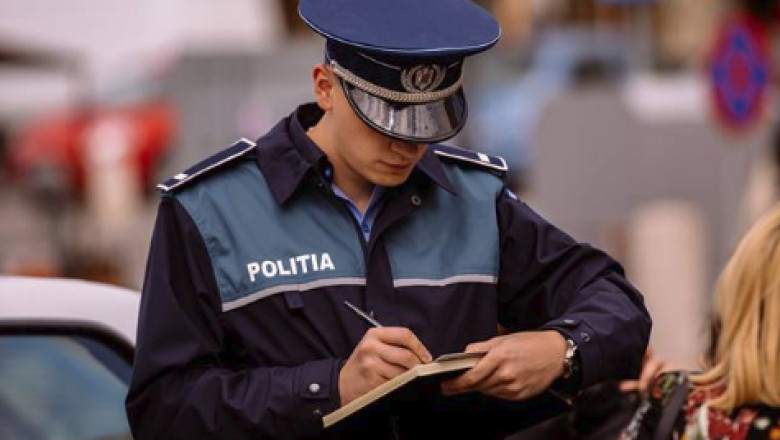 politist-fb