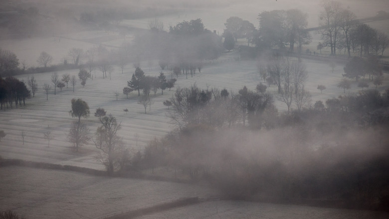 Early Morning Frost is Seen As First Winter Cold Snap Is Forecast