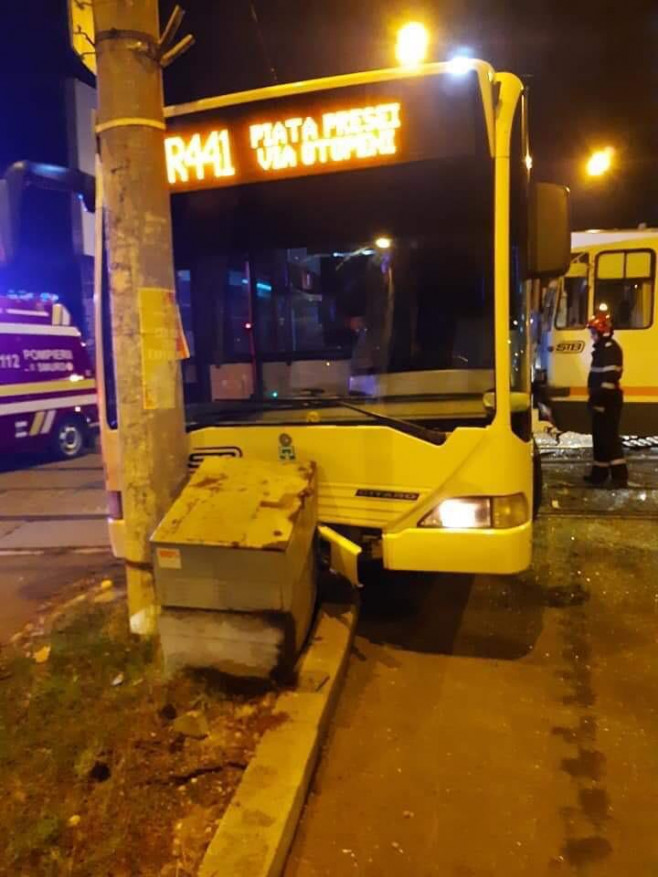 Accident tramvai capat linie 41 041119 (1)