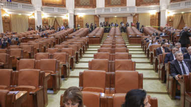 parlament-locuri-goale-psd-vot-guvern-ludovic-orban-inquam-ganea (4)