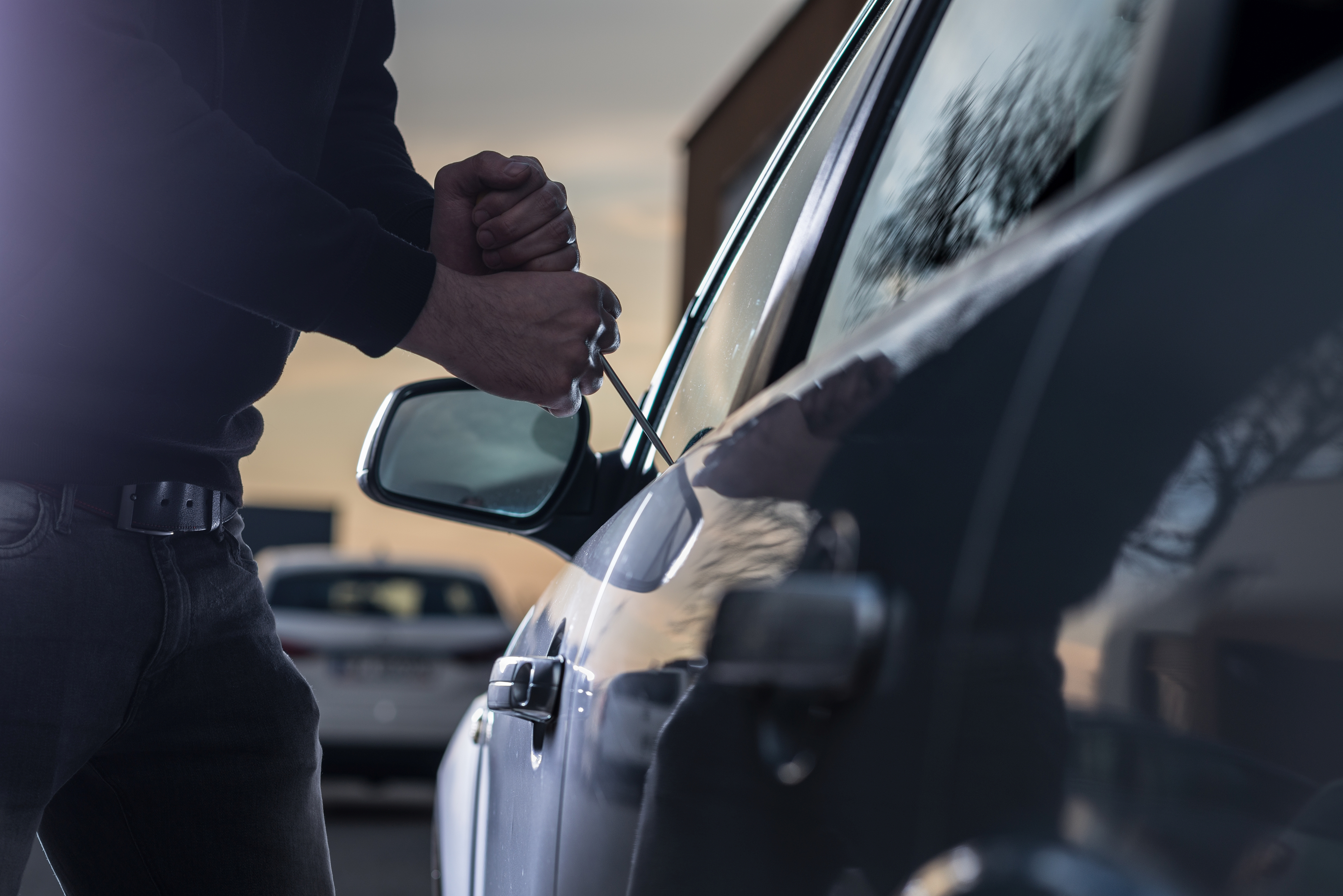 Nu mai este posibilă împăcarea în cazul infracţiunilor de furt. Legea privind modificări la Codul penal, promulgată