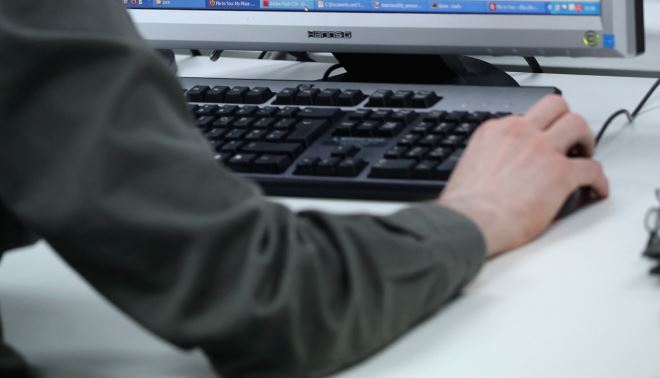 Pățania unor români care au lăsat fără internet și telefonie trei orașe întregi din Spania
