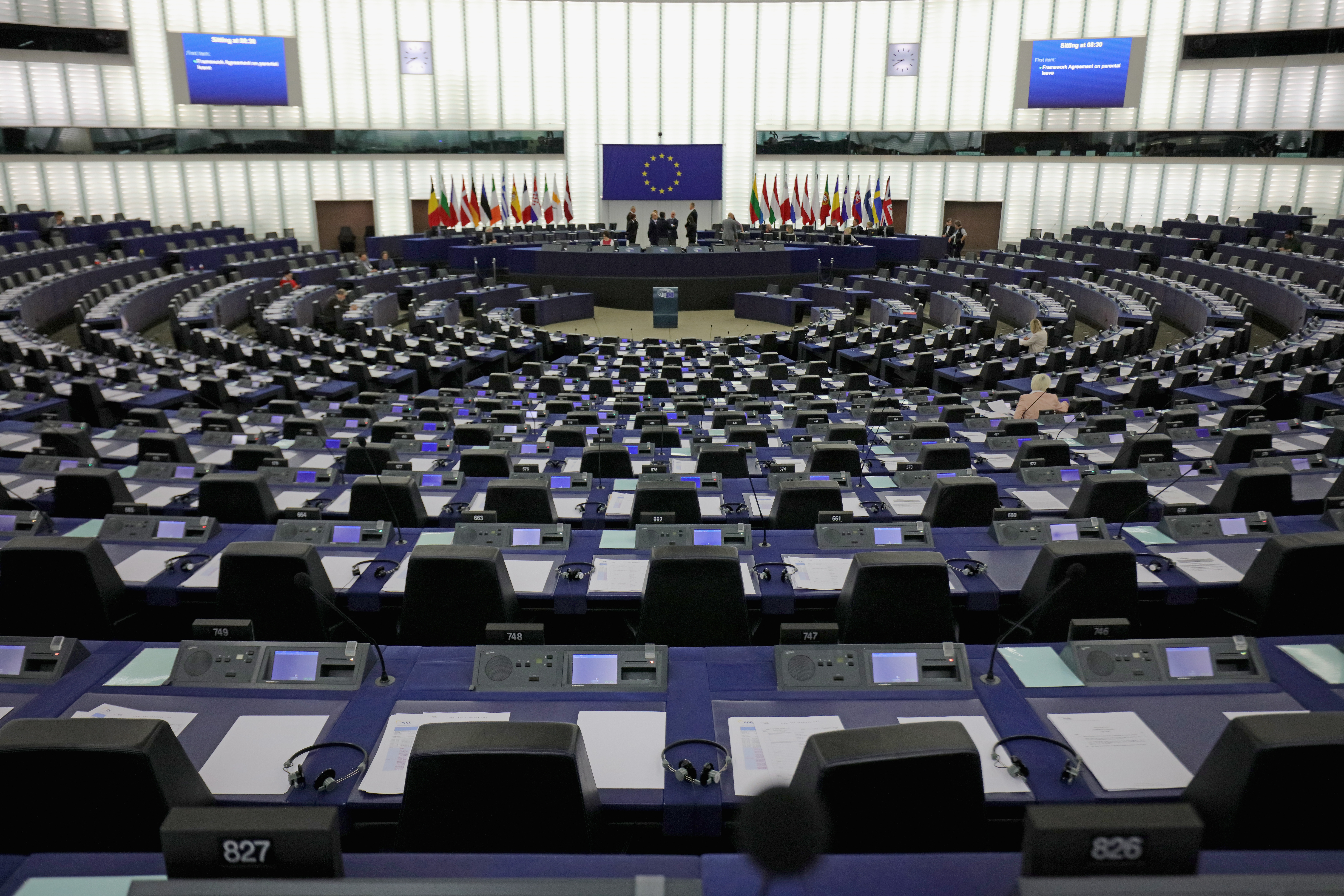 Parlamentul European a respins cererea PSD de a dezbate modificarea legii privind alegerea in doua tururi in Romania
