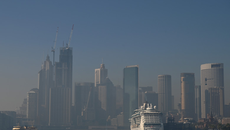 Bushfires continue to burn across New South Wales